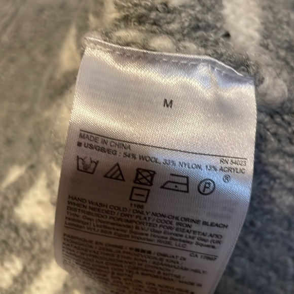 Banana Republic womens Medium sweater cardigan grey cream knit wool blend button - Picture 5 of 6